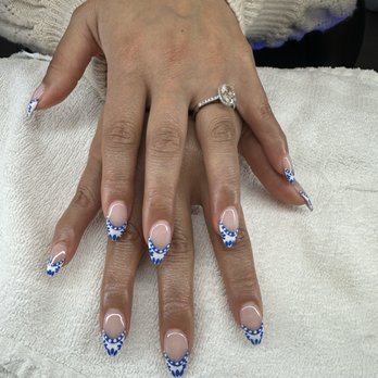 The Lounge Nail Spa - Nail design done by Cindy - Nail Salons Near Me - Oakland, California The Lounge Nail Spa - Nail design done by Cindy - Nail Salons Near Me - Oakland, California