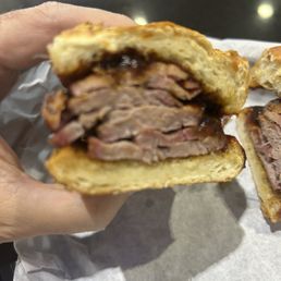Tri-Tip Sandwich Tri-Tip Sandwich