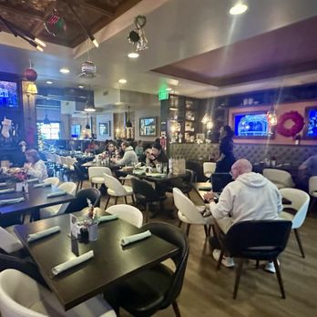 Local Kitchen - Cocktail Bars Near Me - Torrance, California