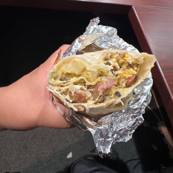 Pop's Cafe Fremont - Breakfast burrito - Puerto Rican Near Me - Fremont, California