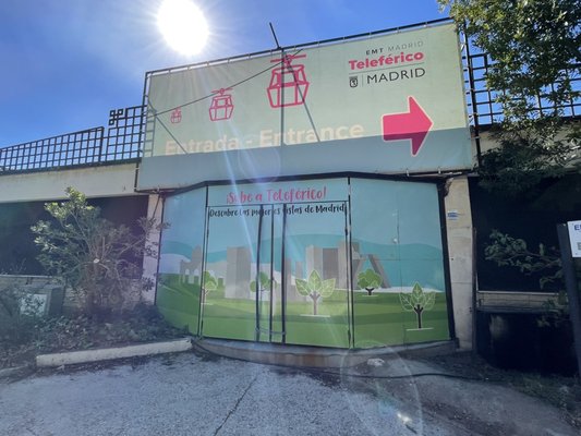 Madrid Cableway • Rosales Station by null