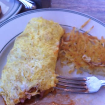 Grandmas Kitchen - Ham & cheese omelette with hashbrowns... Delish!! - American Near Me - Monterey, California