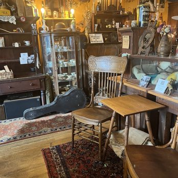 Lamplighter Trading - The inside - Coffee & Tea Near Me - Mystic, Connecticut