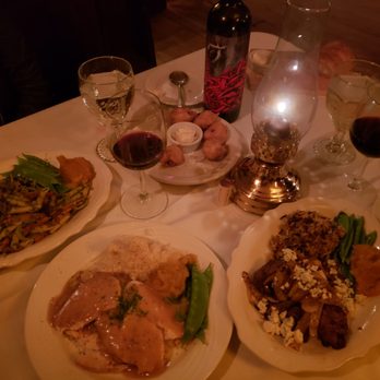 Ye Olde Tavern - Our entrées - American Near Me - Manchester, Vermont Ye Olde Tavern - Our entrées - American Near Me - Manchester, Vermont