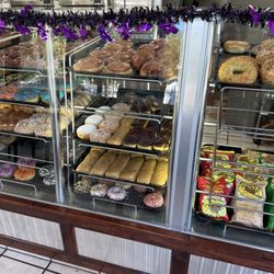Yum Yum Donuts - Fancy Donut