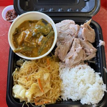 Point Point Joint - Two item combo: Kare Kare, Ginataang Langka with Pancit Bihon and white rice - Filipino Near Me - Los Angeles, California