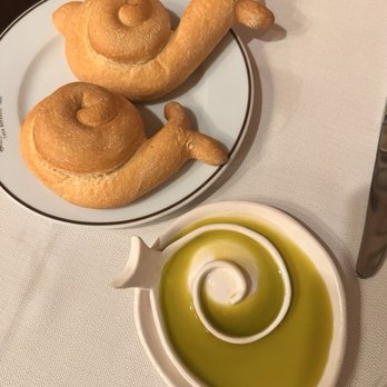 Los Caracoles - Snail bread with oil - Spanish Near Me - Barcelona, B Los Caracoles - Snail bread with oil - Spanish Near Me - Barcelona, B