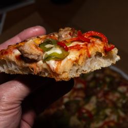 Stefani’s Bottega Italiana - Salsiccia E Pepe Roman Pizza! (keepsmilingphoto.com)