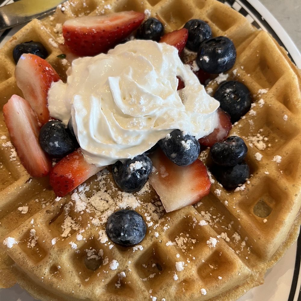 Downtown Diner - Berry Delicious belgian waffle - Diners Near Me - Celebration, Florida Downtown Diner - Berry Delicious belgian waffle - Diners Near Me - Celebration, Florida