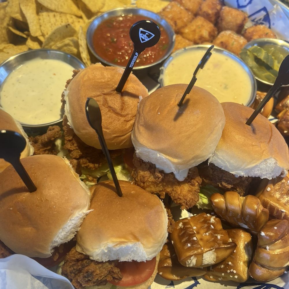 Topgolf - Appetizer plate - Golf Near Me - Independence, Ohio