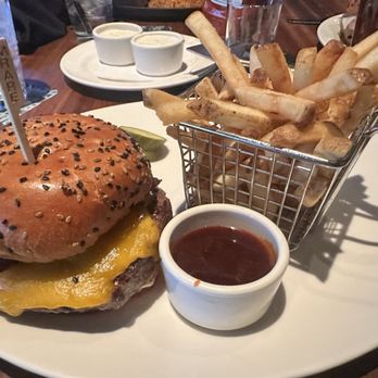 Yard House - BBQ Bacon Cheddar - New American Near Me - Las Vegas, Nevada Yard House - BBQ Bacon Cheddar - New American Near Me - Las Vegas, Nevada
