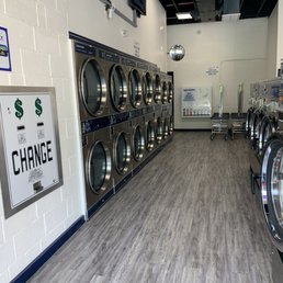 Clean Laundromat