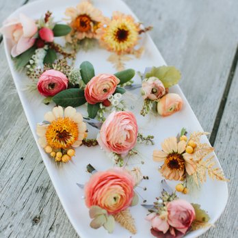 Flower Girl Em - Incredible boutonnieres - Floral Designers Near Me Flower Girl Em - Incredible boutonnieres - Floral Designers Near Me