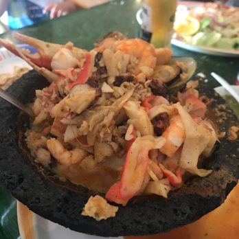 Las Islas Marias - Mochehettii - Seafood Near Me - Kansas City, Kansas