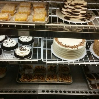 Magnolia Bakery - Lemon bars top left oh yeahhhhhh - Bakeries Near Me - Chicago, Illinois Magnolia Bakery - Lemon bars top left oh yeahhhhhh - Bakeries Near Me - Chicago, Illinois