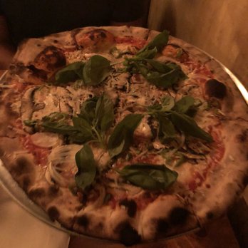 Lucali - Pizza Near Me - Brooklyn, New York Lucali - Pizza Near Me - Brooklyn, New York
