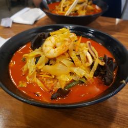 Jeong’s Noodle - Jjampong