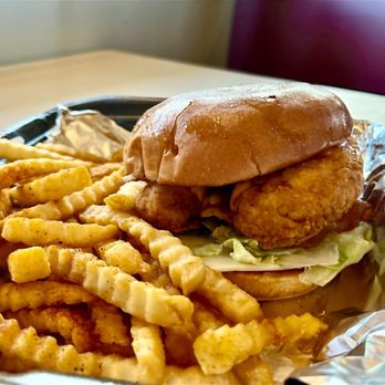Bird Dog Chicken - Bird dog sandwich, absolutely delicious!! - Fast Food Near Me - Robertsdale, Alabama Bird Dog Chicken - Bird dog sandwich, absolutely delicious!! - Fast Food Near Me - Robertsdale, Alabama