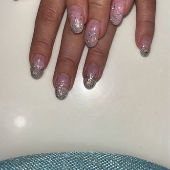 Top Nails - Thick acrylic "ombré" mess - Nail Salons Near Me - Oakdale, California Top Nails - Thick acrylic "ombré" mess - Nail Salons Near Me - Oakdale, California