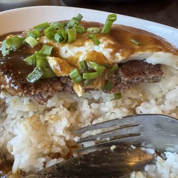 Kihei Caffe Lahaina - Beef patty with rice and gravy, local Hawaiian breakfasts...yum! - Breakfast & Brunch Near Me - Lahaina, Hawaii