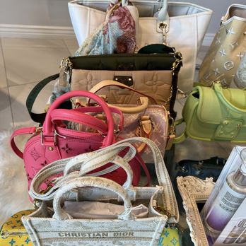 Fresh Start Aesthetics Med Spa - Cute Fake Handbags-but, you KNOW that's fake. What's in the vile...? - Skin Care Near Me - Scottsdale, Arizona Fresh Start Aesthetics Med Spa - Cute Fake Handbags-but, you KNOW that's fake. What's in the vile...? - Skin Care Near Me - Scottsdale, Arizona