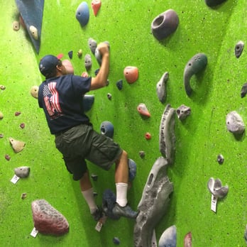 Hangar 18 - Upland - Hubby bouldering - Climbing Near Me - Upland, California Hangar 18 - Upland - Hubby bouldering - Climbing Near Me - Upland, California