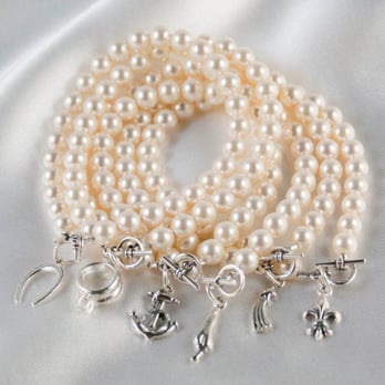 The Uncommon Event LLC - Wedding Cake Pull Bracelets - $115 - Party & Event Planning Near Me The Uncommon Event LLC - Wedding Cake Pull Bracelets - $115 - Party & Event Planning Near Me