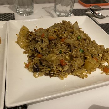 Sawasdee Thai Elevated - Pineapple Fried Rice - Thai Near Me - Plainview, New York