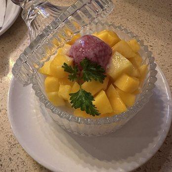 Khao Hom - Mango sticky rice dessert - Thai Near Me - Hayward, California