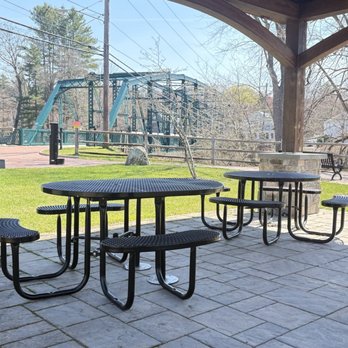 Old Drake Hill Flower Bridge - The gazebo is great for resting your feet or a quick bite and drink (you gotta bring your own) - Landmarks & Historical Buildings Near Me - Simsbury, Connecticut Old Drake Hill Flower Bridge - The gazebo is great for resting your feet or a quick bite and drink (you gotta bring your own) - Landmarks & Historical Buildings Near Me - Simsbury, Connecticut