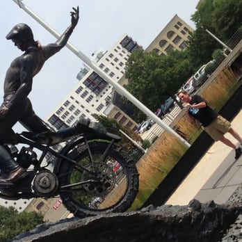 Harley-Davidson Museum - Funny - Museums Near Me - Milwaukee, Wisconsin Harley-Davidson Museum - Funny - Museums Near Me - Milwaukee, Wisconsin