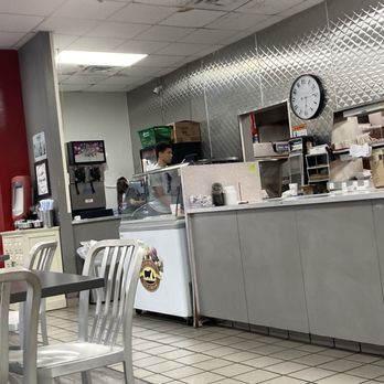 The Deck - Burgers Near Me - Columbia, Mississippi