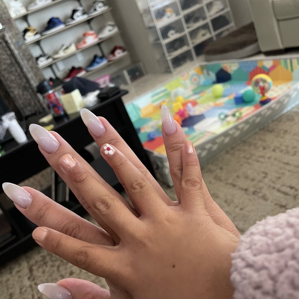 Forest Nails Lounge - Nail Salons Near Me - Temecula, California