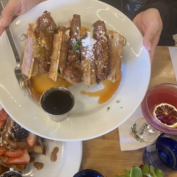 Bloom - Chicken and Waffles - American Near Me - Santa Clara, California