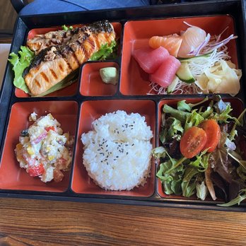 O’ Sushi - Bento box salmon grill at perfection juicy and fresh - Sushi Bars Near Me - Rosemead, California