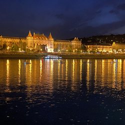 DREAM VACATIONS BY ROBIN - Budaoest at night AMA Cruise