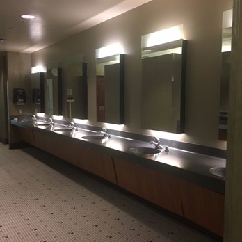 LA Fitness - La fitness locker room - Gyms Near Me - Rowlett, Texas