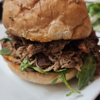 Oyo - pulled jerk pork w a side of salad - Latin American Near Me - Pleasanton, California Oyo - pulled jerk pork w a side of salad - Latin American Near Me - Pleasanton, California
