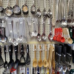 Complete Restaurant Equipment - Bill Lewis stopping in at Complete Restaurant Equipment in Vero Beach, Florida.