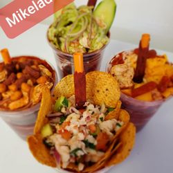 Centro Botanero Mike Botanas - 8oz de clamato preparado con 8oz de botana especial a solo $15