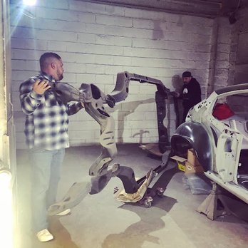 Burien Auto Rebuild - Body Shops Near Me - Burien, Washington