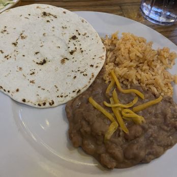 Trini's - Accompaniments to the fajitas - Mexican Near Me - Omaha, Nebraska Trini's - Accompaniments to the fajitas - Mexican Near Me - Omaha, Nebraska