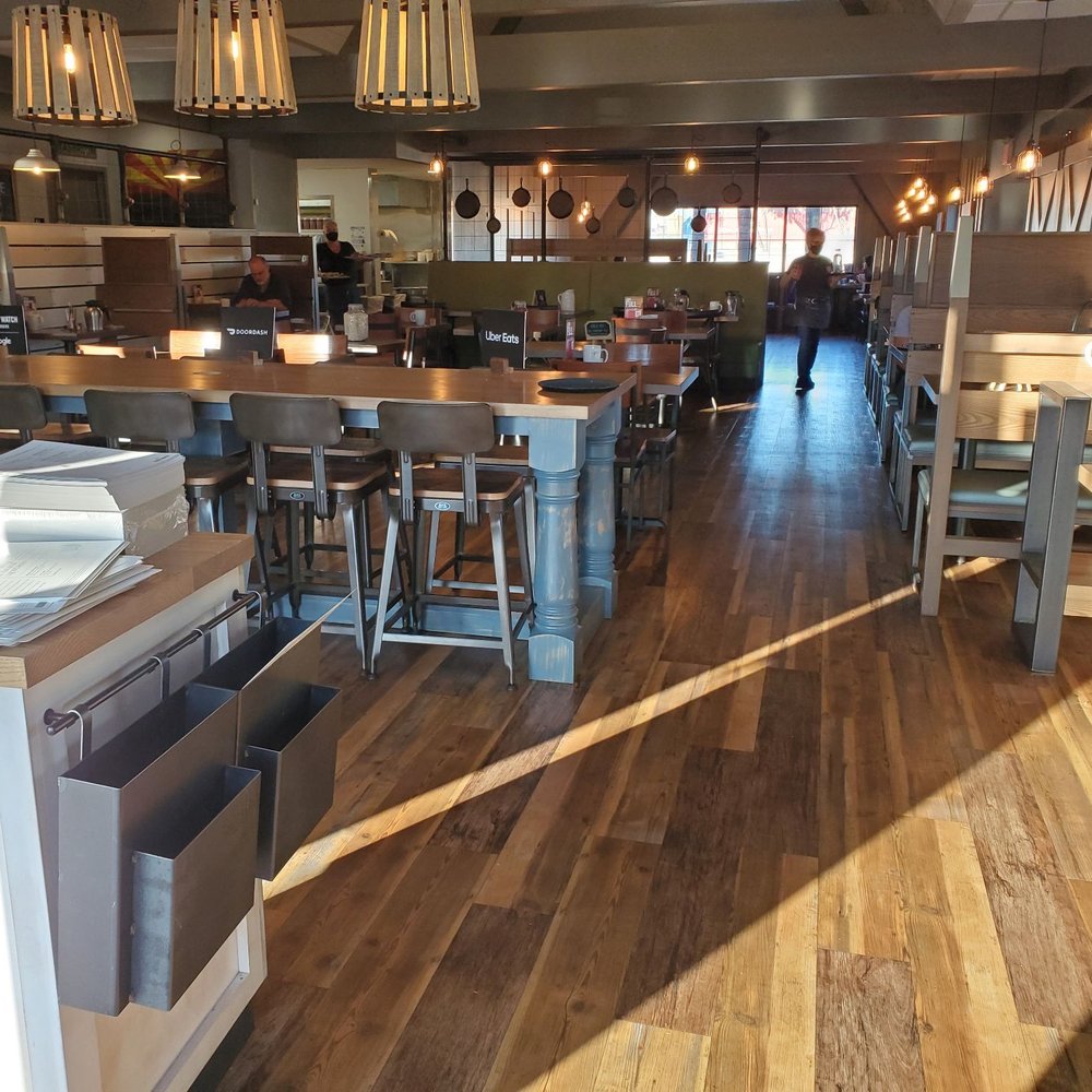 First Watch - Main dining area - Breakfast & Brunch Near Me - Phoenix, Arizona