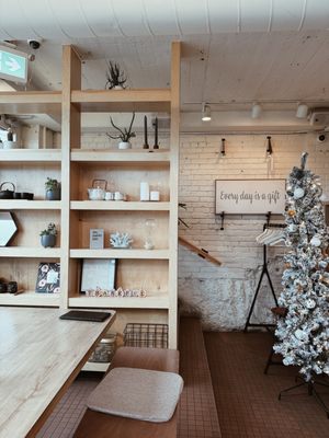 MARU Japanese Bistro by null