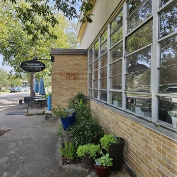 Plowman's Kitchen - Entrance - American Near Me - Taylor, Texas Plowman's Kitchen - Entrance - American Near Me - Taylor, Texas