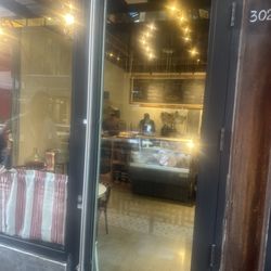 Panini & Fromage - Inside the place