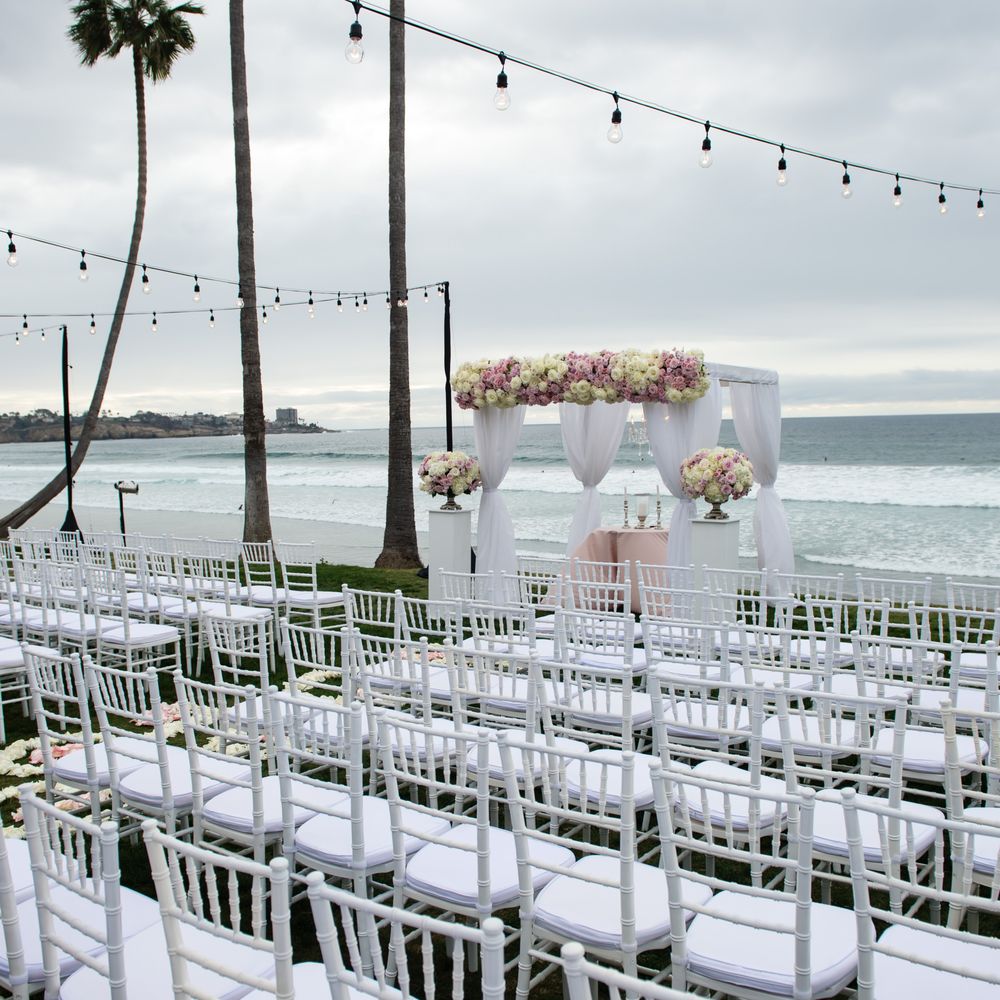 Cherry Blossom Floral Designs - Vanessa & David - Scripps Seaside Forum - Floral Designers Near Me - Carlsbad, California