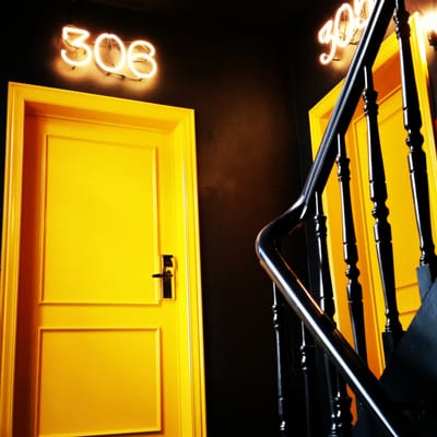 Zoom Hotel by null