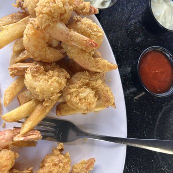 LaFours Seafood Restaurant - Seafood Near Me - Boerne, Texas