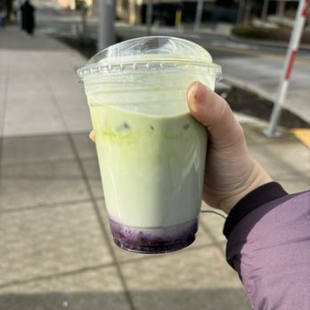 Ugly Mug Cafe & Coffee Roasters - U District - Blueberry Matcha - Breakfast & Brunch Near Me - Seattle, Washington Ugly Mug Cafe & Coffee Roasters - U District - Blueberry Matcha - Breakfast & Brunch Near Me - Seattle, Washington